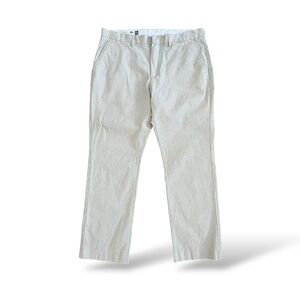Old Navy Cream Classic Signature Slim Pants, 38